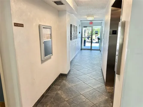 100 Waverly Way Clearwater FL 33756