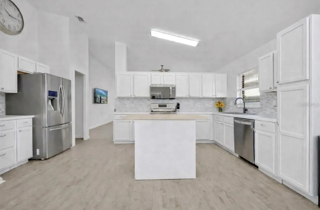 15641 Markham Drive Clermont FL 34714