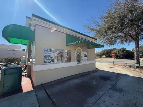 2521 S French Avenue Sanford FL 32773