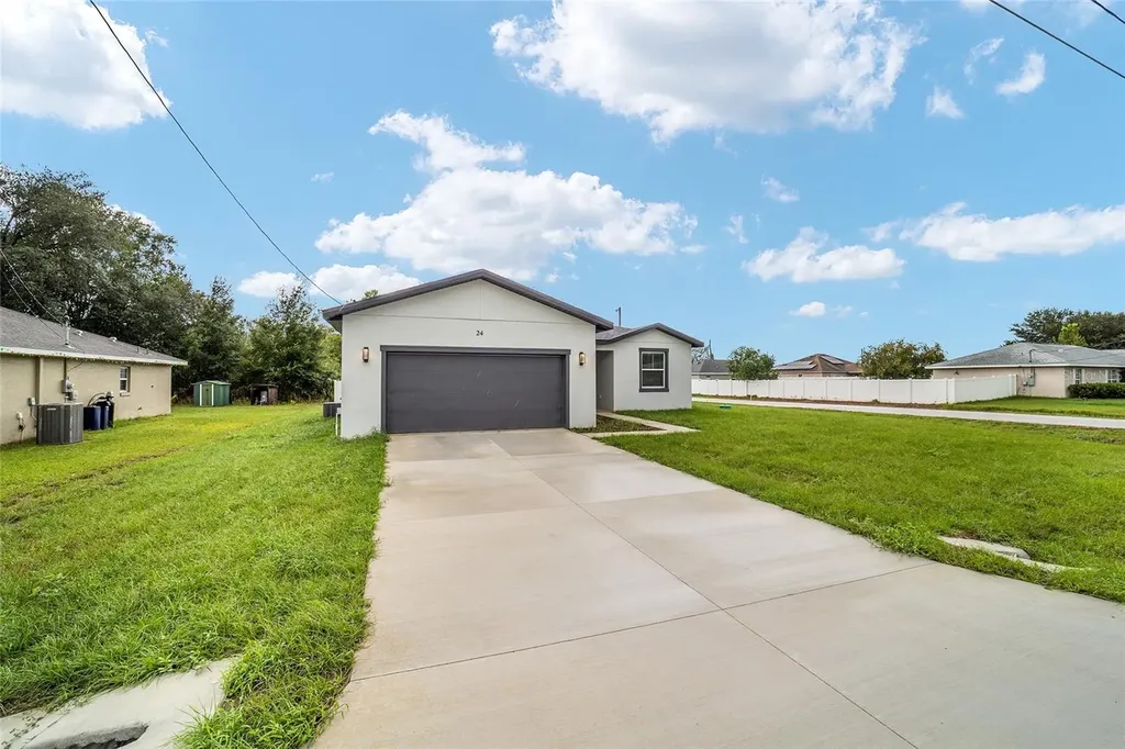 24 Dogwood Trail Ocala FL 34472
