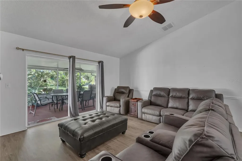 2926 Foraker Way Kissimmee FL 34758