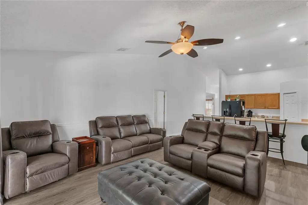 2926 Foraker Way Kissimmee FL 34758