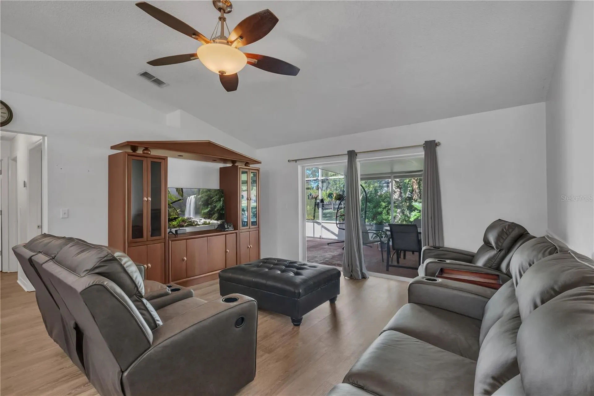 2926 Foraker Way Kissimmee FL 34758