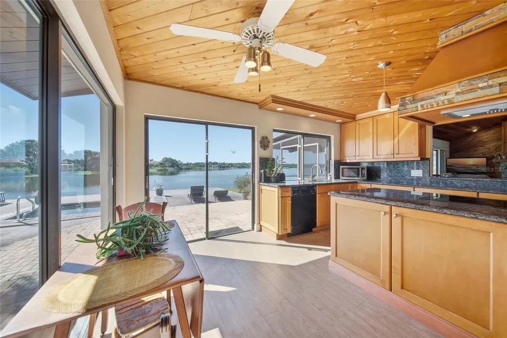 795 Del Oro Drive Safety Harbor FL 34695