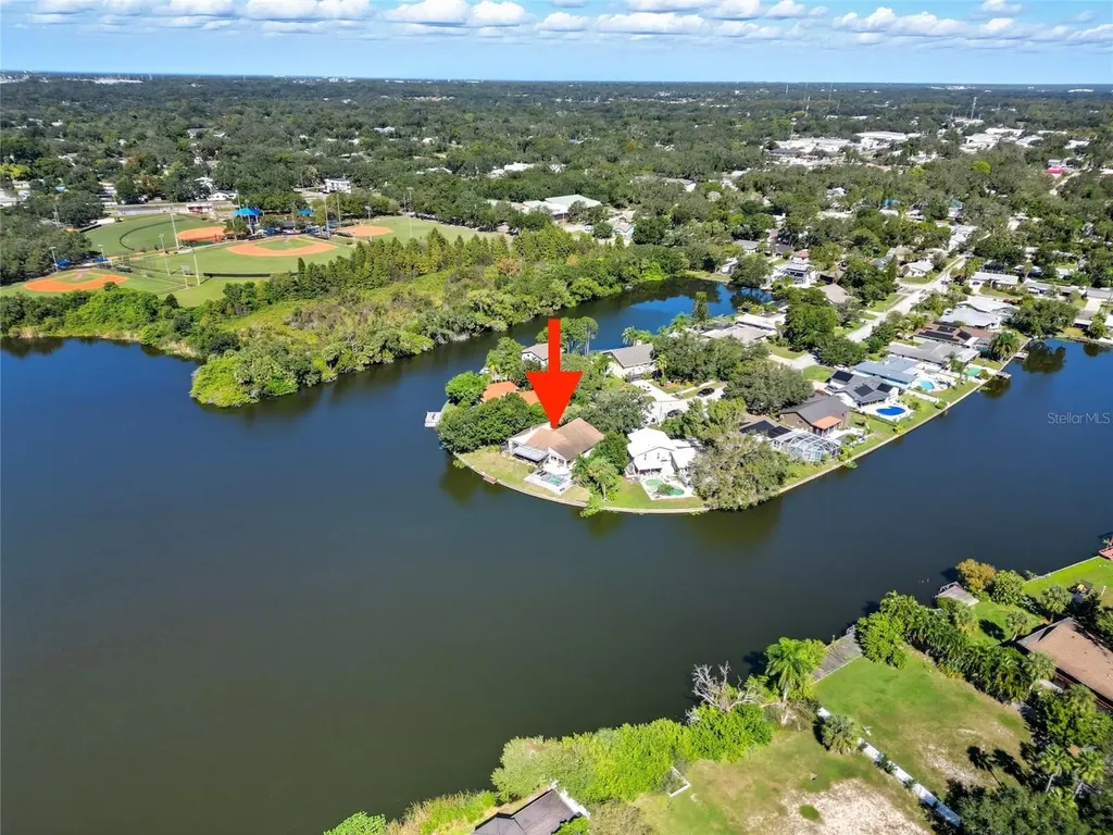 795 Del Oro Drive Safety Harbor FL 34695