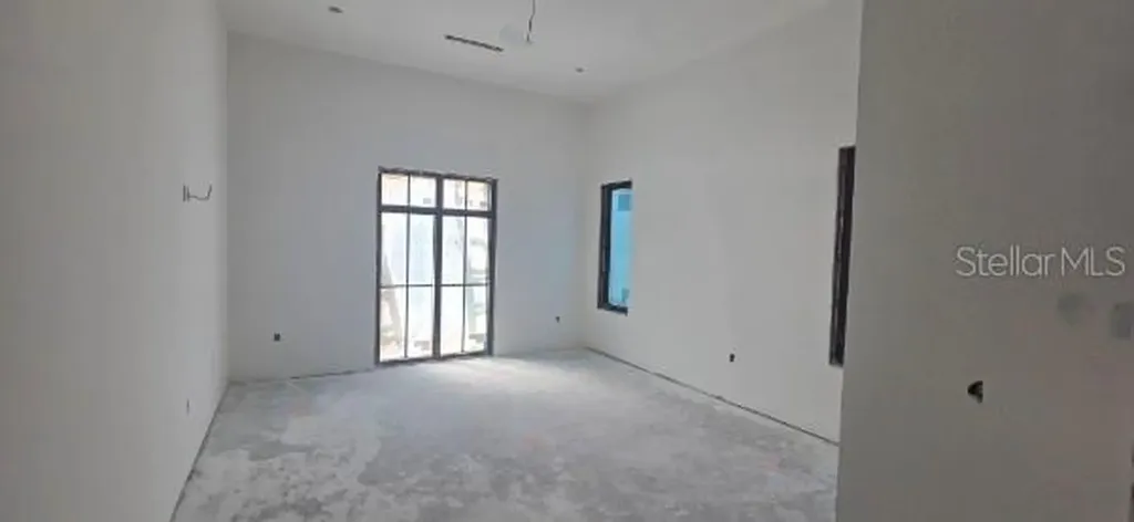 811 Grove Park Avenue Tampa FL 33609