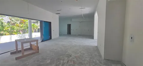 811 Grove Park Avenue Tampa FL 33609