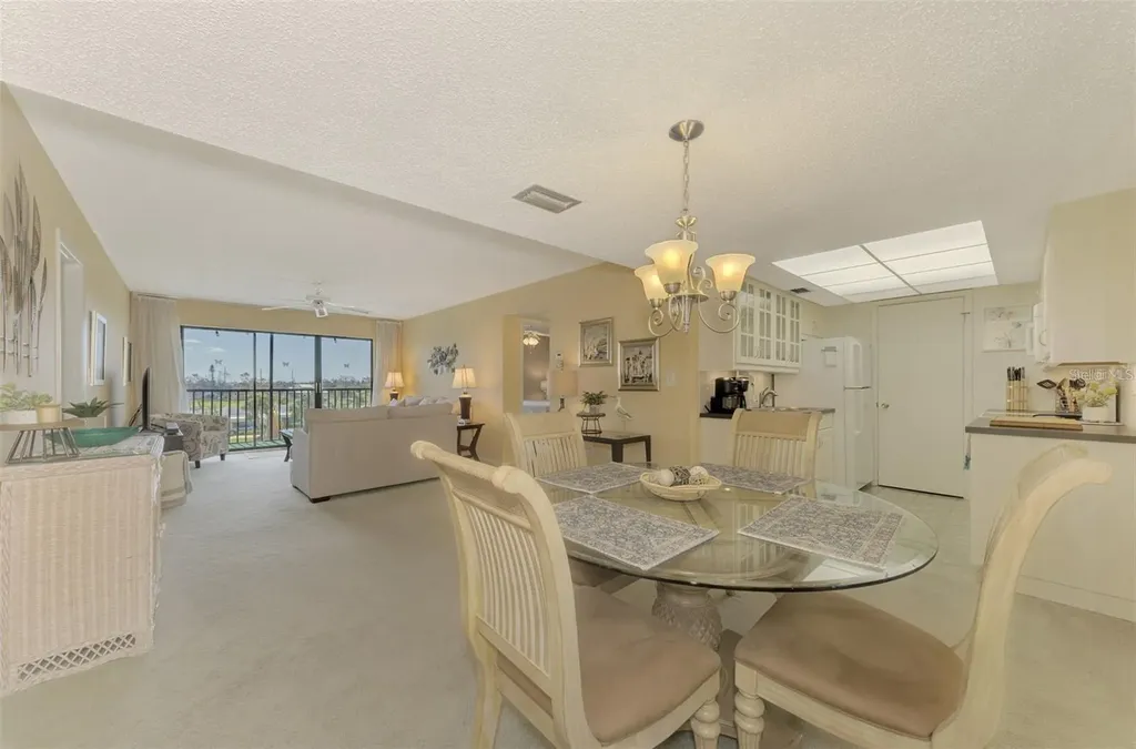 6114 43rd Street W Bradenton FL 34210