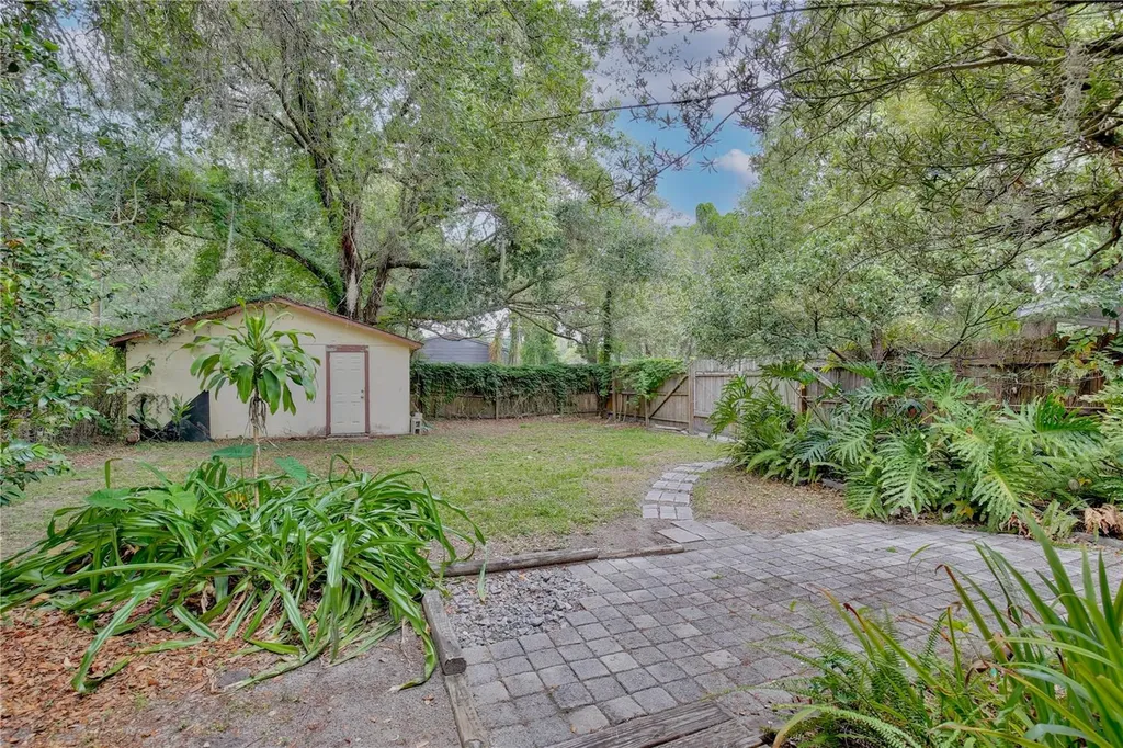 354 Monroe Avenue Apopka FL 32703