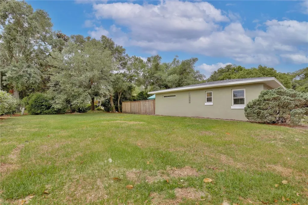 354 Monroe Avenue Apopka FL 32703
