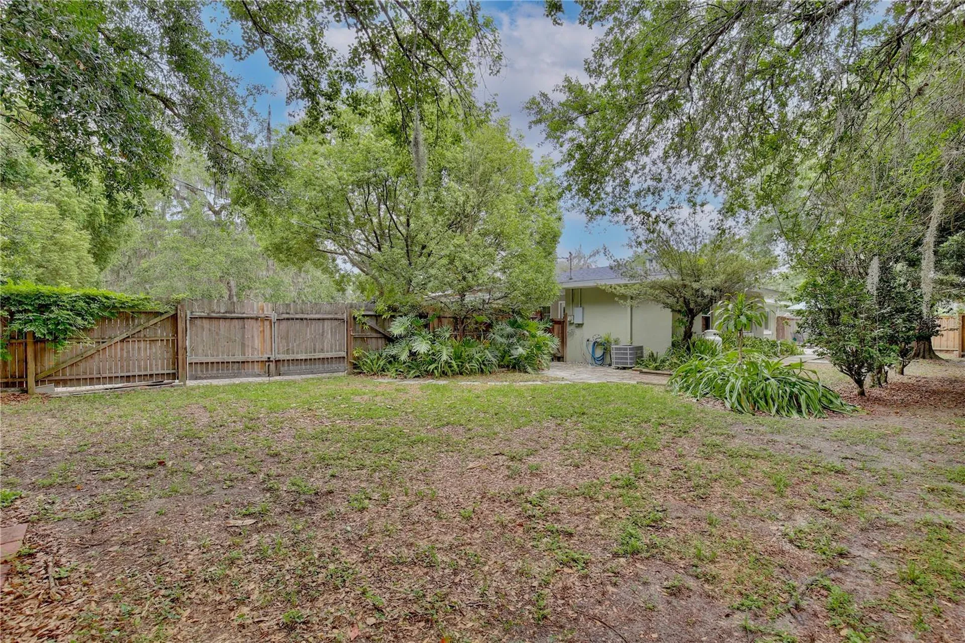 354 Monroe Avenue Apopka FL 32703