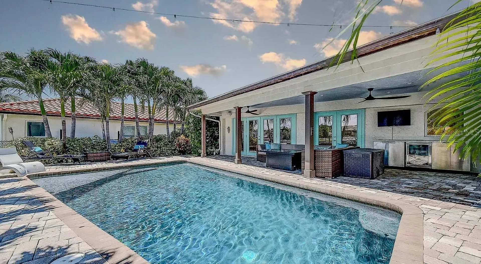 1998 Kansas Avenue NE St Petersburg FL 33703