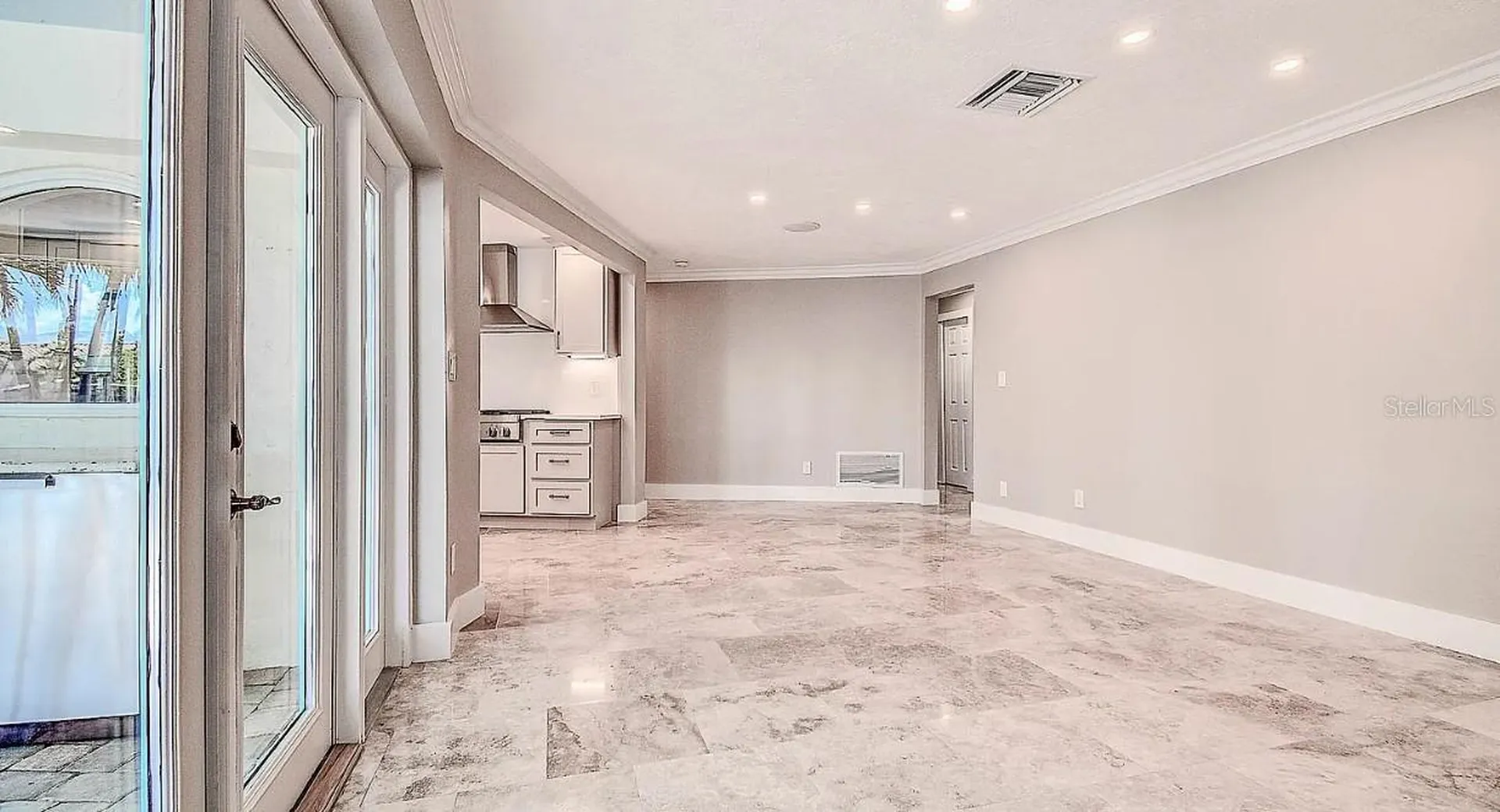 1998 Kansas Avenue NE St Petersburg FL 33703