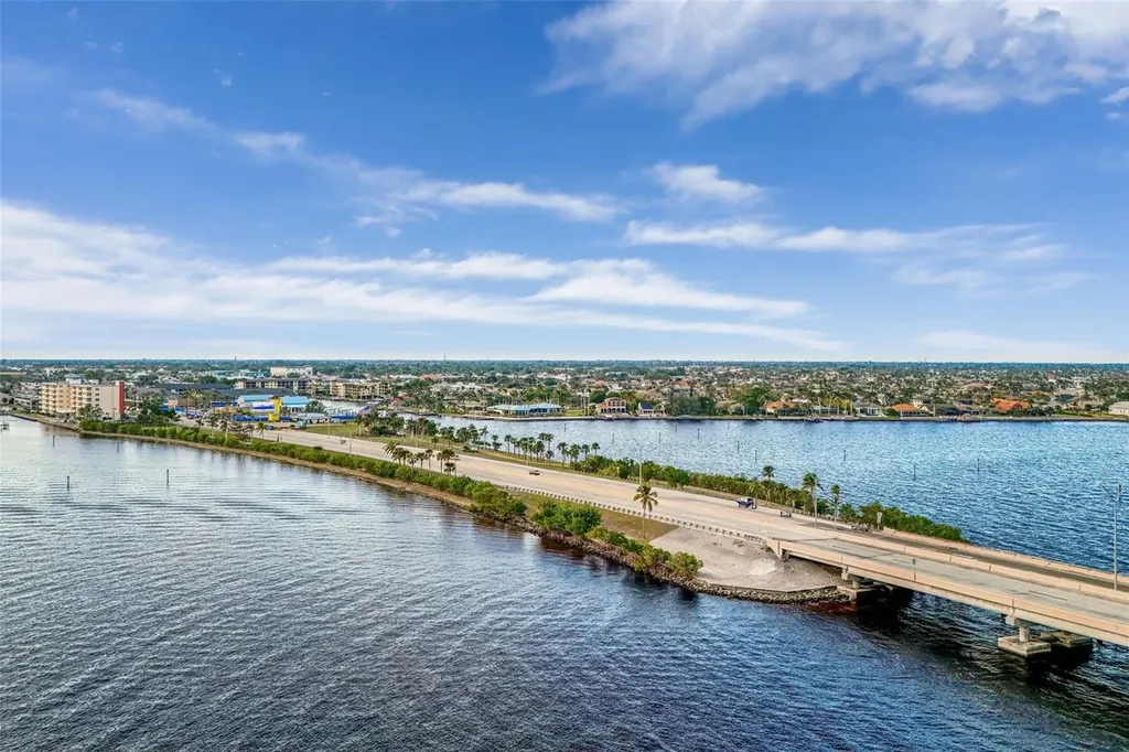 1213 SE 47th Terrace Cape Coral FL 33904