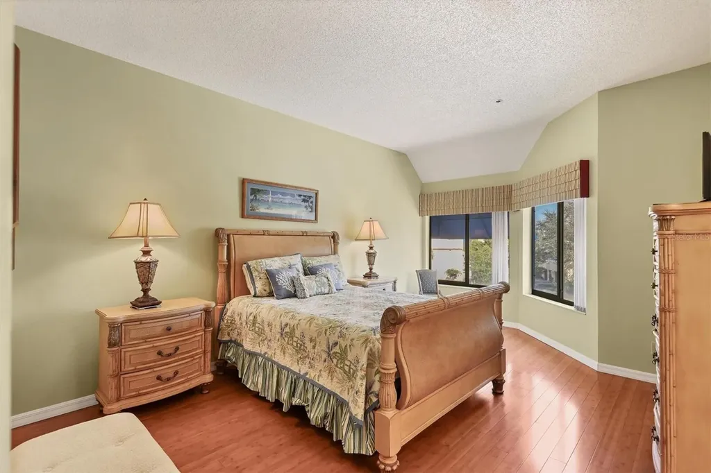1912 Harbourside Drive Longboat Key FL 34228
