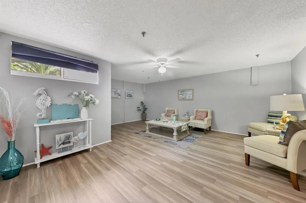 1912 Harbourside Drive Longboat Key FL 34228