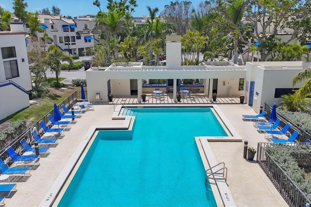 1912 Harbourside Drive Longboat Key FL 34228