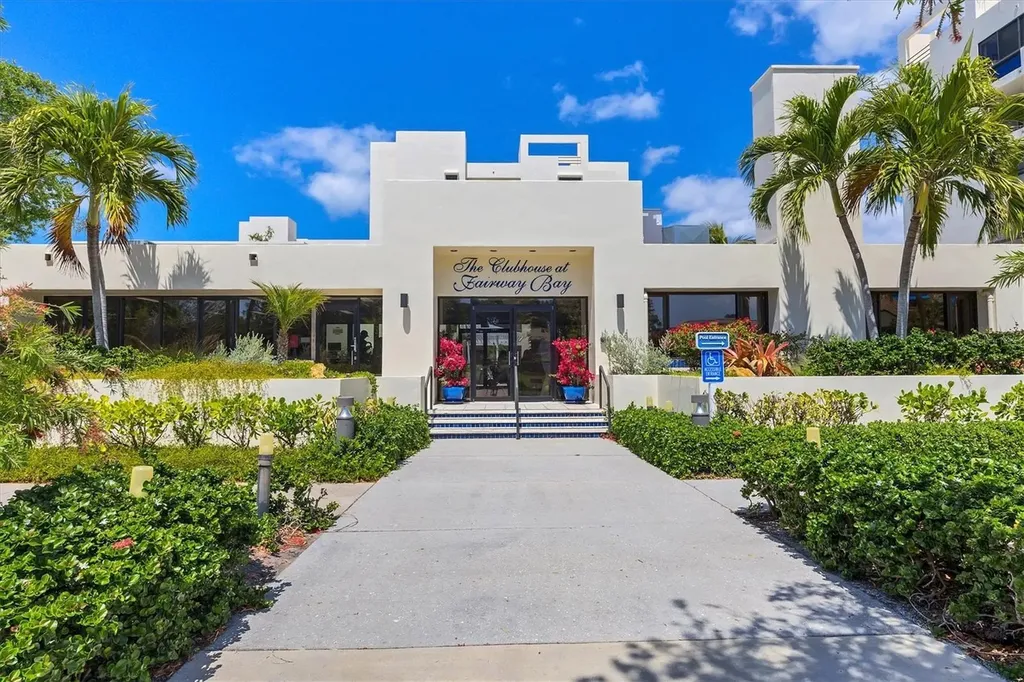 1912 Harbourside Drive Longboat Key FL 34228