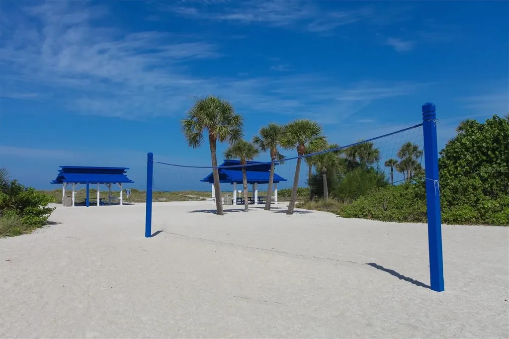 1912 Harbourside Drive Longboat Key FL 34228