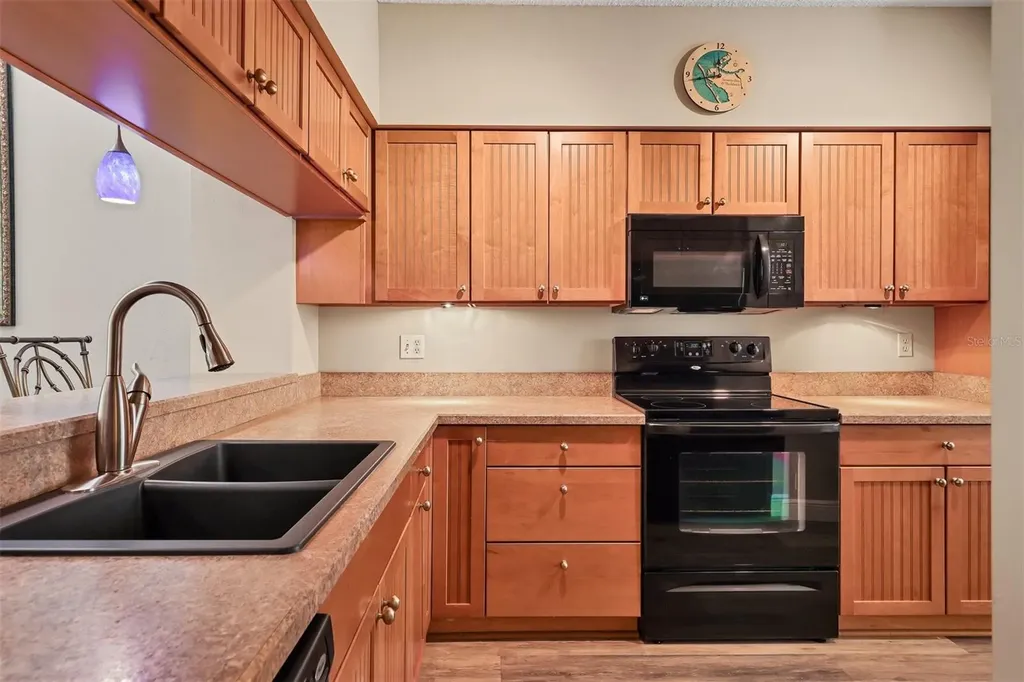 1912 Harbourside Drive Longboat Key FL 34228