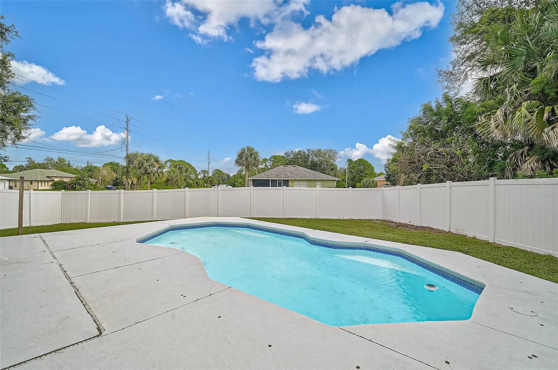 1998 Embassy Road North Port FL 34291