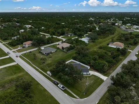 1998 Embassy Road North Port FL 34291