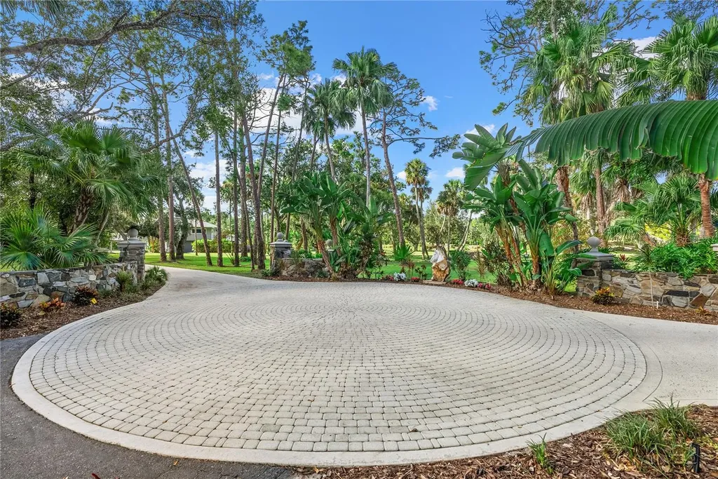 7340 Palomino Trail Sarasota FL 34241