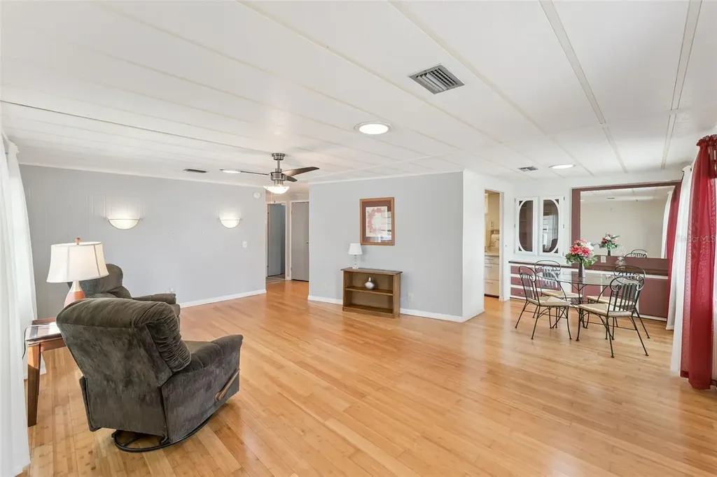 314 Lakeview Drive Osteen FL 32764