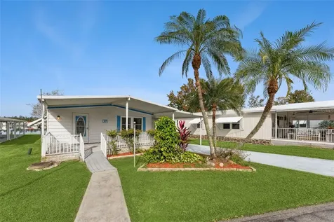 314 Lakeview Drive Osteen FL 32764