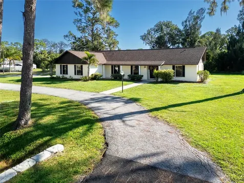 602 10th Street SW Ruskin FL 33570