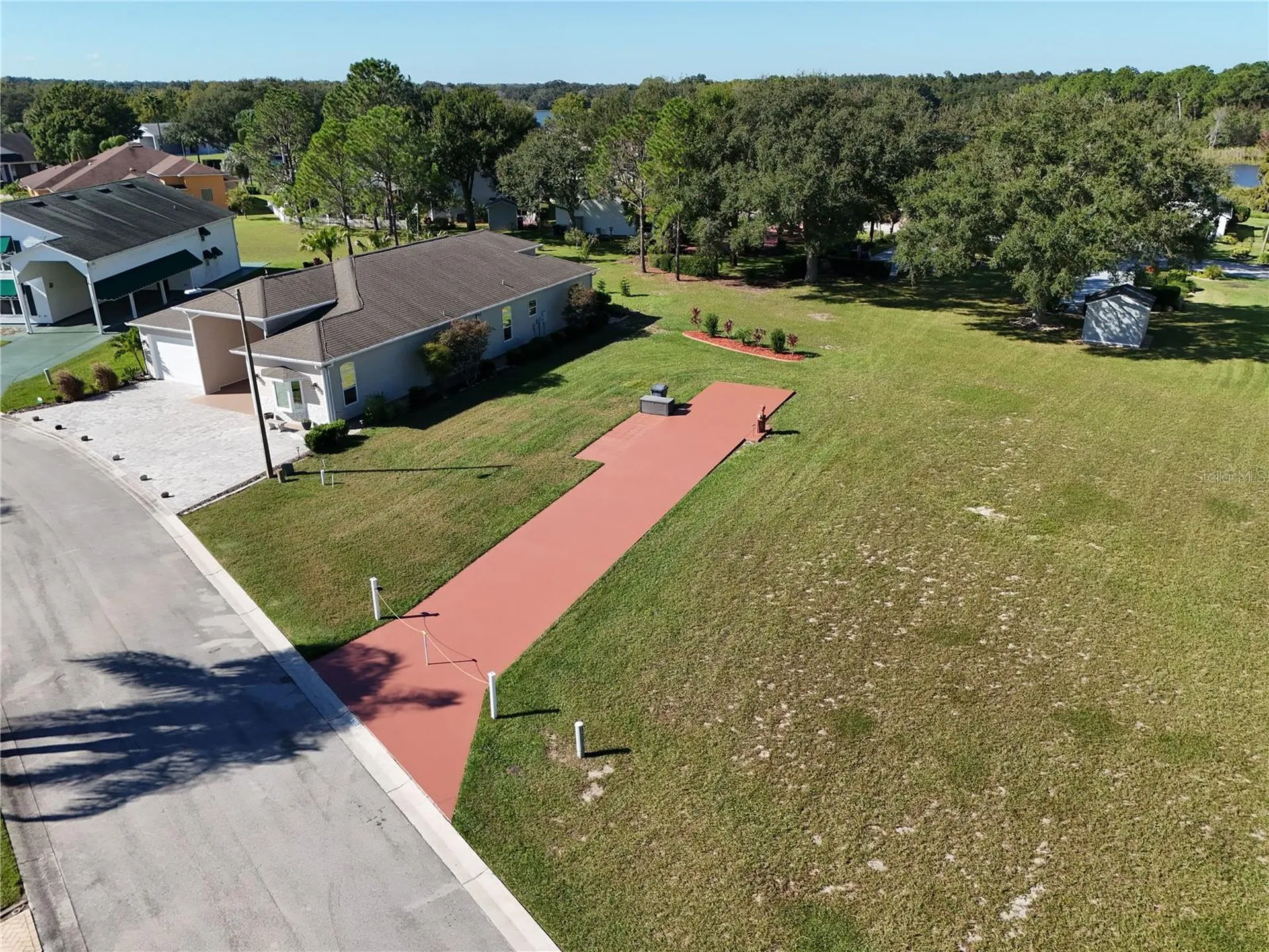 1052 Caravan Loop Polk City FL 33868