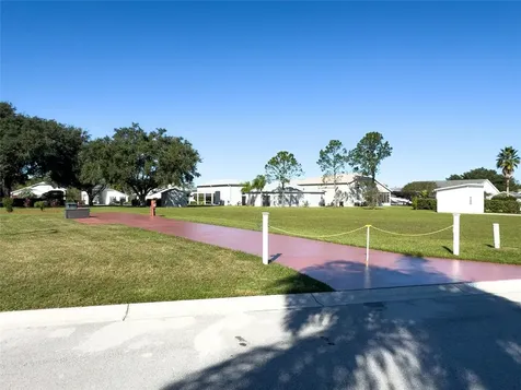 1052 Caravan Loop Polk City FL 33868