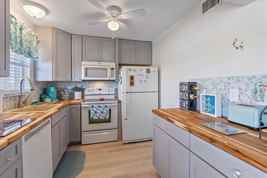 4460 Ironwood Circle Bradenton FL 34209