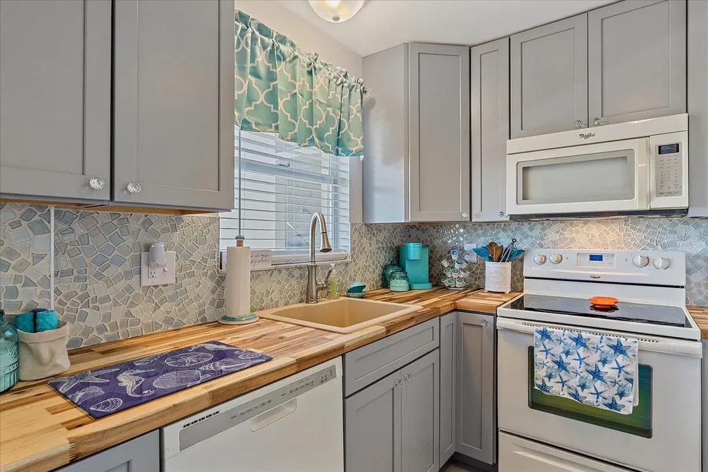 4460 Ironwood Circle Bradenton FL 34209