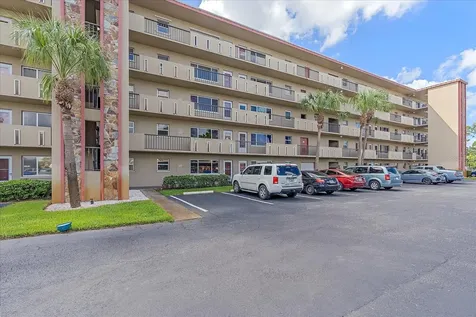 4460 Ironwood Circle Bradenton FL 34209