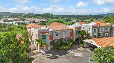 30 Flamboyan Greens Humacao PR 00791