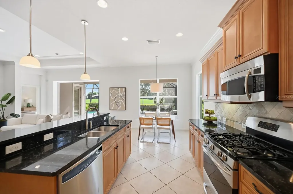 11728 Strandhill Court Lakewood Ranch FL 34202