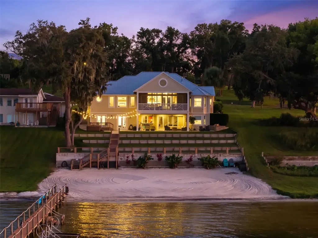 12943 SE Sunset Harbor Road Weirsdale FL 32195