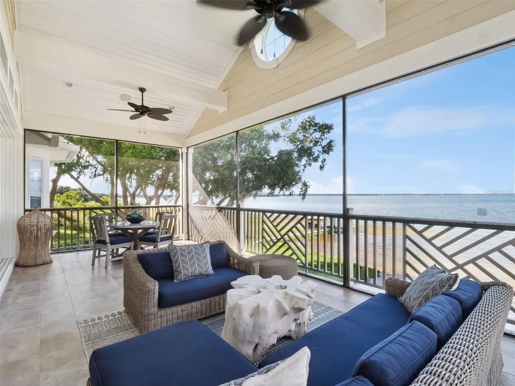 12943 SE Sunset Harbor Road Weirsdale FL 32195