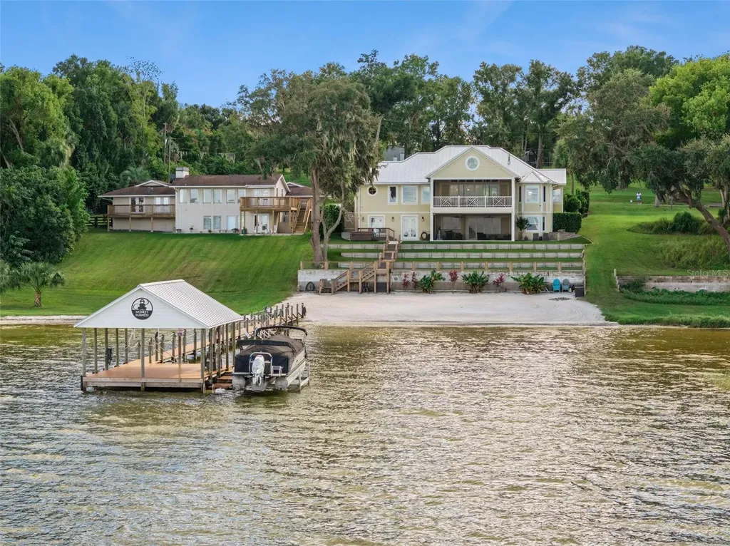 12943 SE Sunset Harbor Road Weirsdale FL 32195