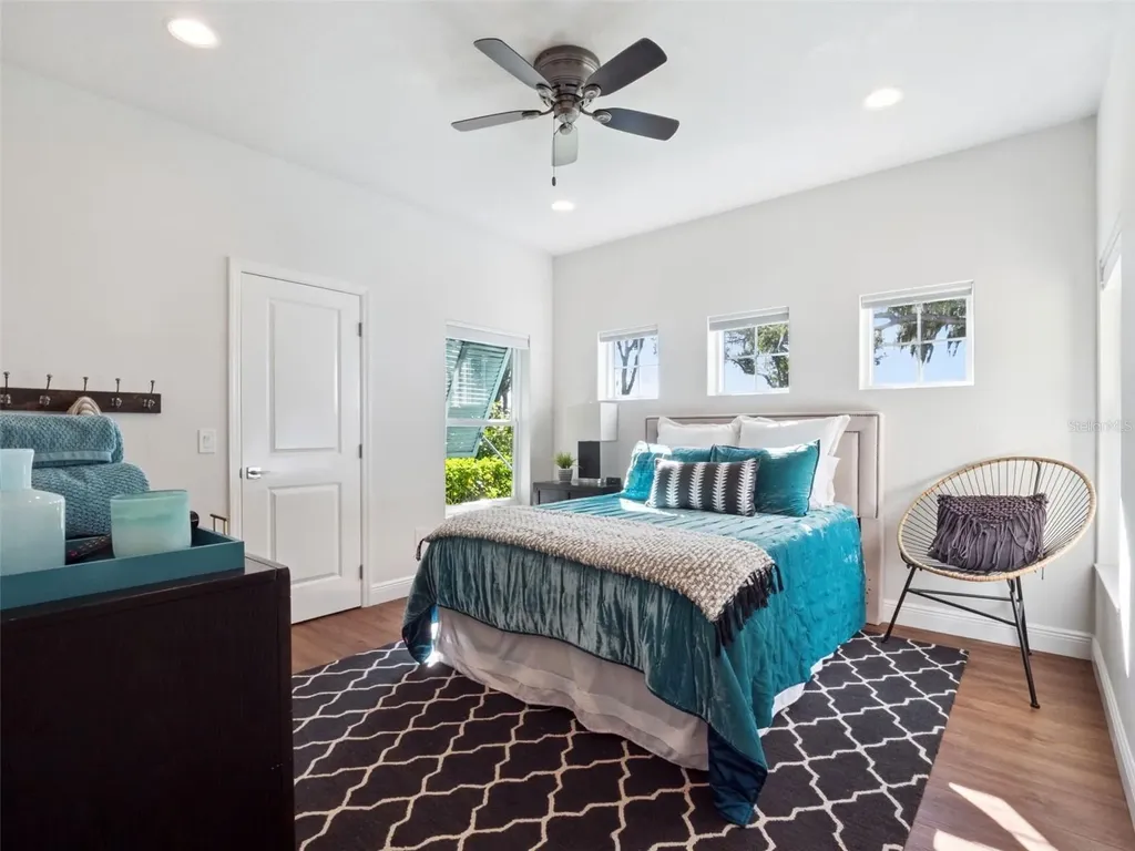 12943 SE Sunset Harbor Road Weirsdale FL 32195