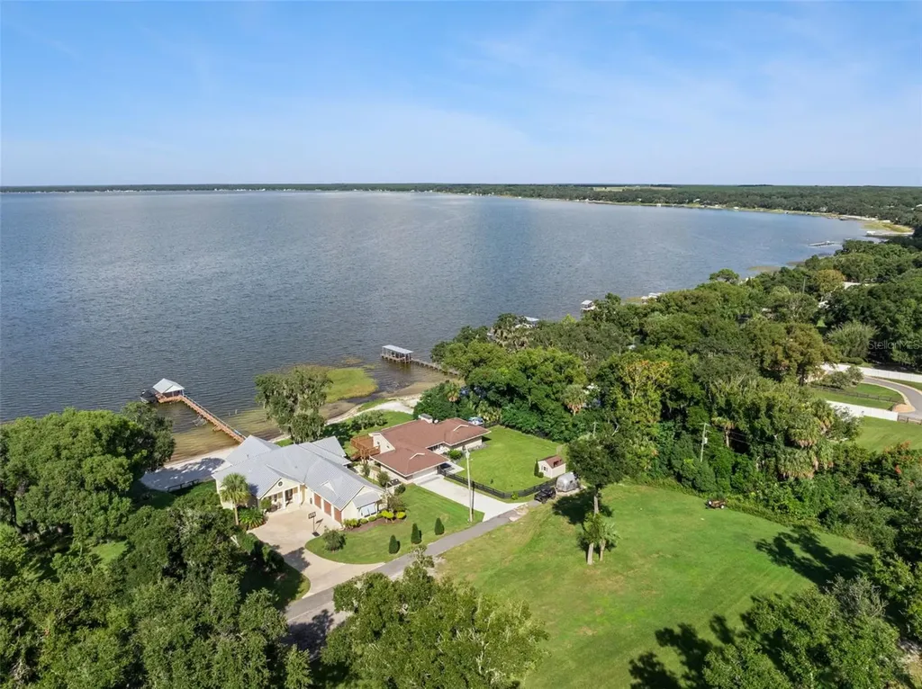 12943 SE Sunset Harbor Road Weirsdale FL 32195