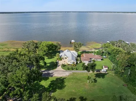 12943 SE Sunset Harbor Road Weirsdale FL 32195