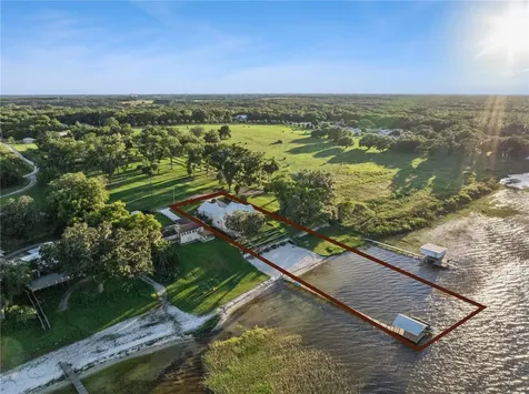 12943 SE Sunset Harbor Road Weirsdale FL 32195