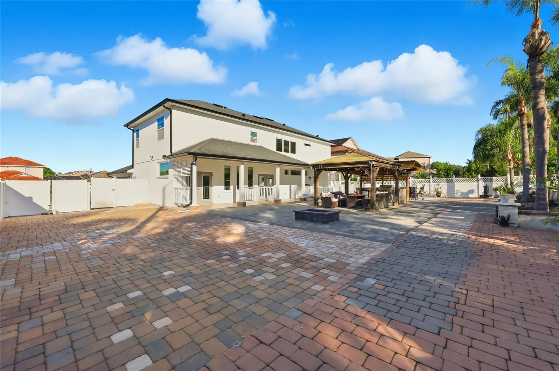 352 Radisson Place Oviedo FL 32765