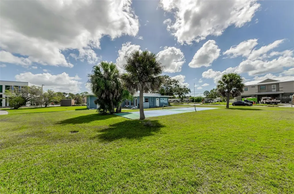 596 Baywood Drive N Dunedin FL 34698