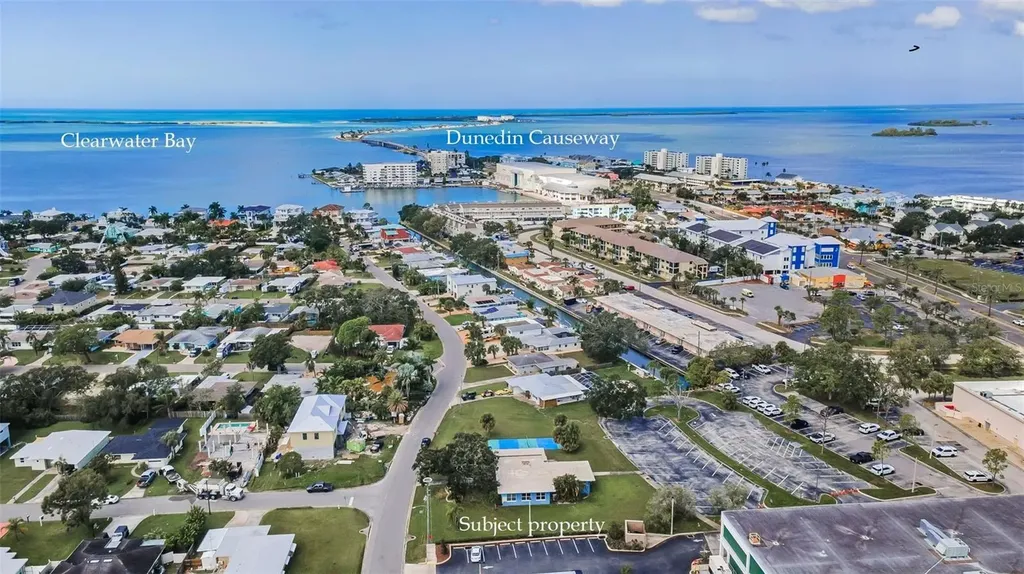 596 Baywood Drive N Dunedin FL 34698