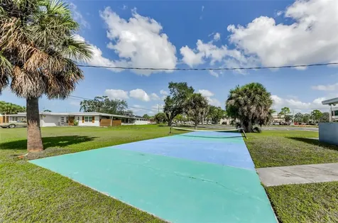 596 Baywood Drive N Dunedin FL 34698