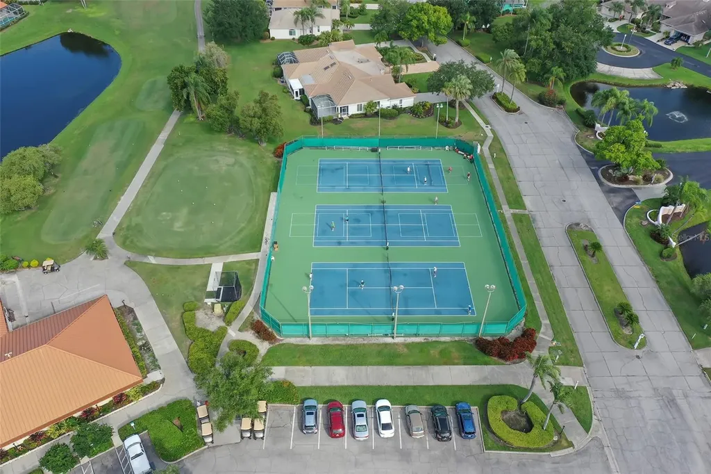 4207 Caddie Drive E Bradenton FL 34203