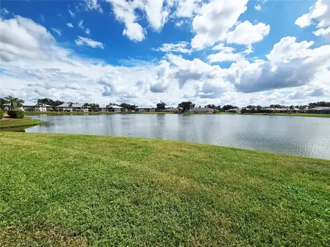 4207 Caddie Drive E Bradenton FL 34203